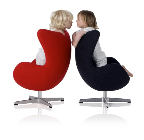 Fauteuil-Egg-pour-enfant-2