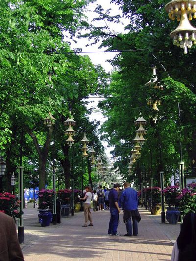 -Tivoli-Copenhague-allée-Rehde -Tivoli-Copenhague-allée-Rehde