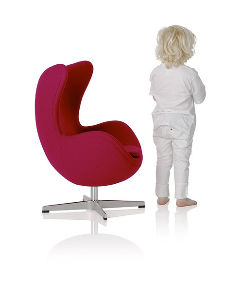 Fauteuil-Egg-pour-enfant-3