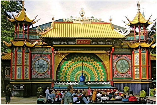 Jardins-du-Tivoli-théâtre-Peacock-03