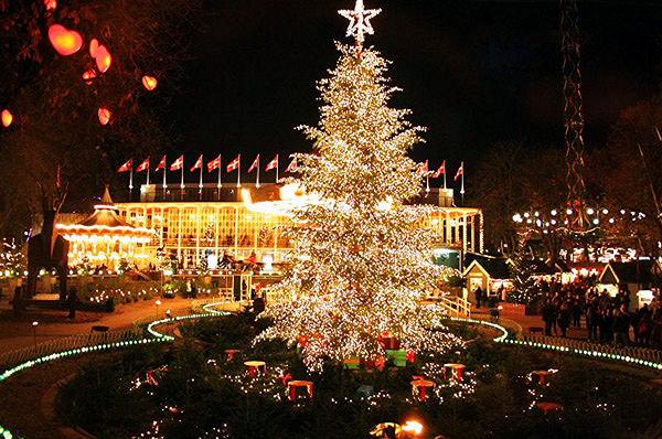 Sapin de Noël à Tivoli Copenhague Sapin de Noël à Tivoli Copenhague